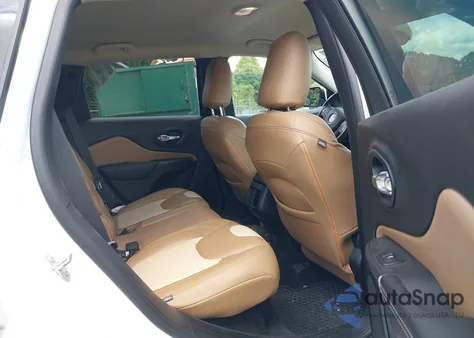 2015 Jeep Cherokee Latitude из США, поврежденный, VIN 1C4PJMCS2FW504782